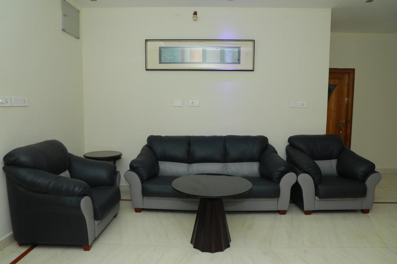 Hill View Paradise - 2Bhk'S & Rooms - A Golden Group Of Premium Home Stays - Tirupati Exterior foto